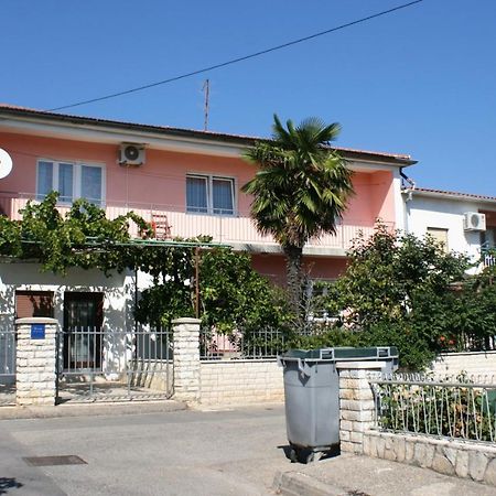 Apartments With A Parking Space Pula - 6985 外观 照片